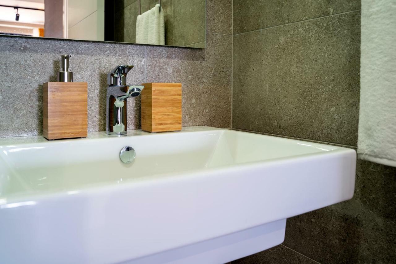 Sealine Apartments A1 Тиват Екстер'єр фото