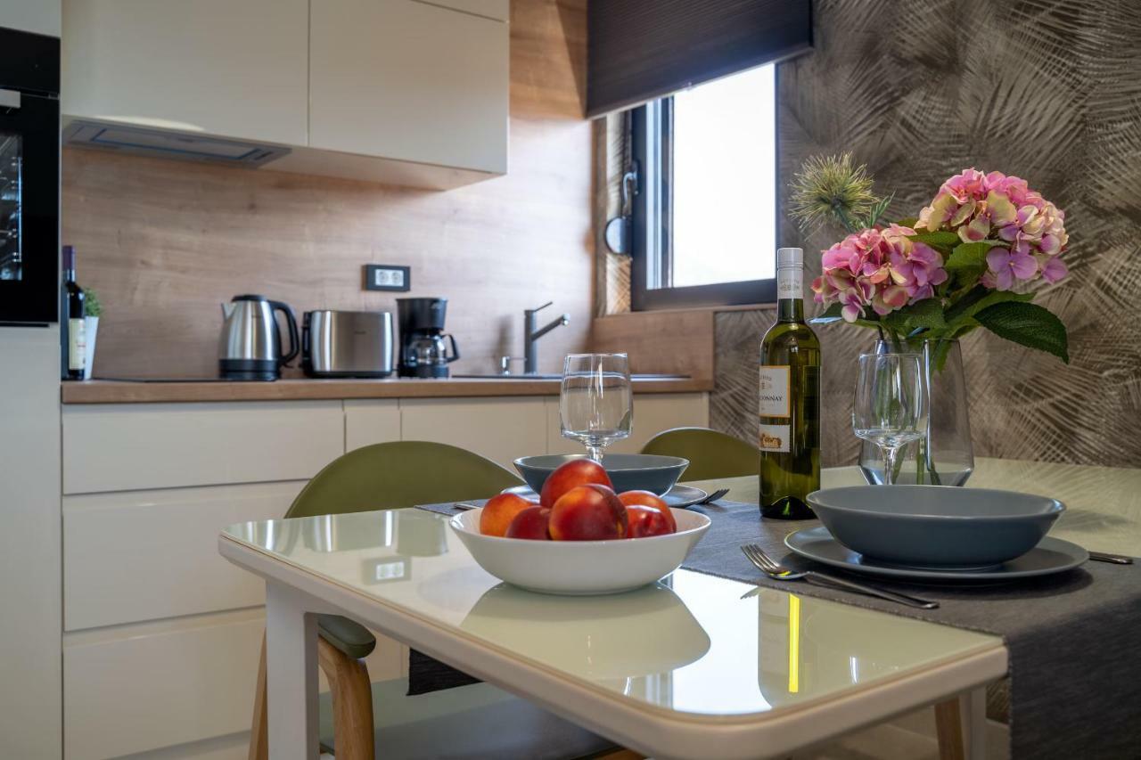 Sealine Apartments A1 Тиват Екстер'єр фото