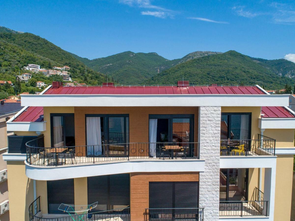 Sealine Apartments A1 Тиват Екстер'єр фото