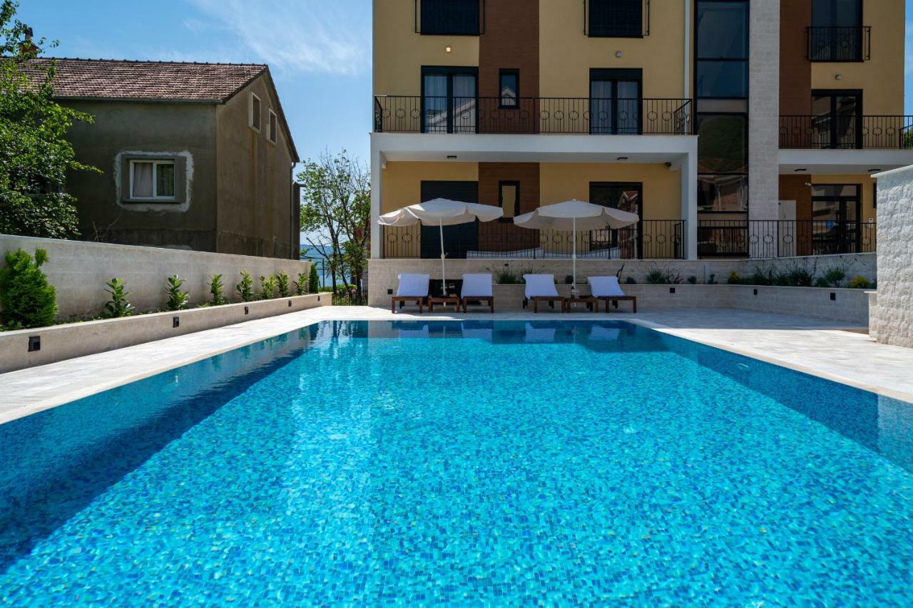 Sealine Apartments A1 Тиват Екстер'єр фото